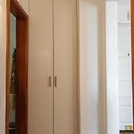 Oura Com Piscina E Vista Mar