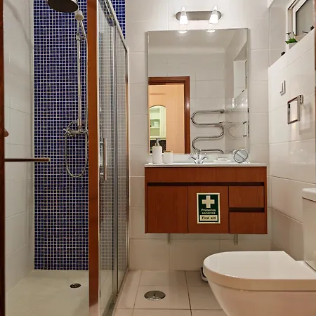 Apartmán Oura Com Piscina E Vista Mar *