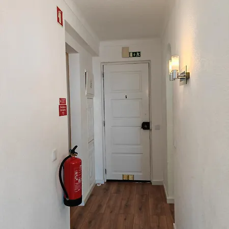 Oura Com Piscina E Vista Mar Lägenhet Albufeira